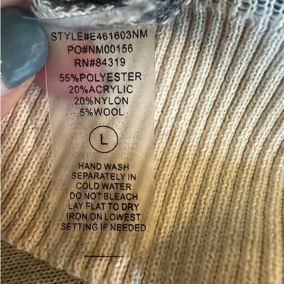 Neiman Marcus Cold Shoulder Sweater Size L Aztec Wool Blend Cream Gray - Picture 10 of 10